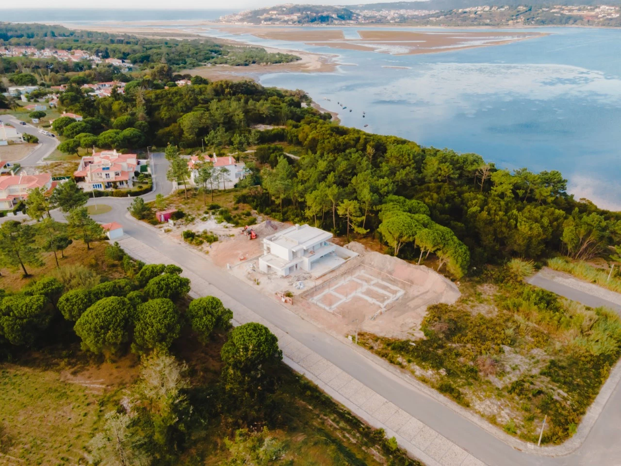 PRO-BL800-Obidos-02 MORADIA NOVA JUNTO À LAGOA DE ÓBIDOS COM PISCINA E JARDIM – VAU