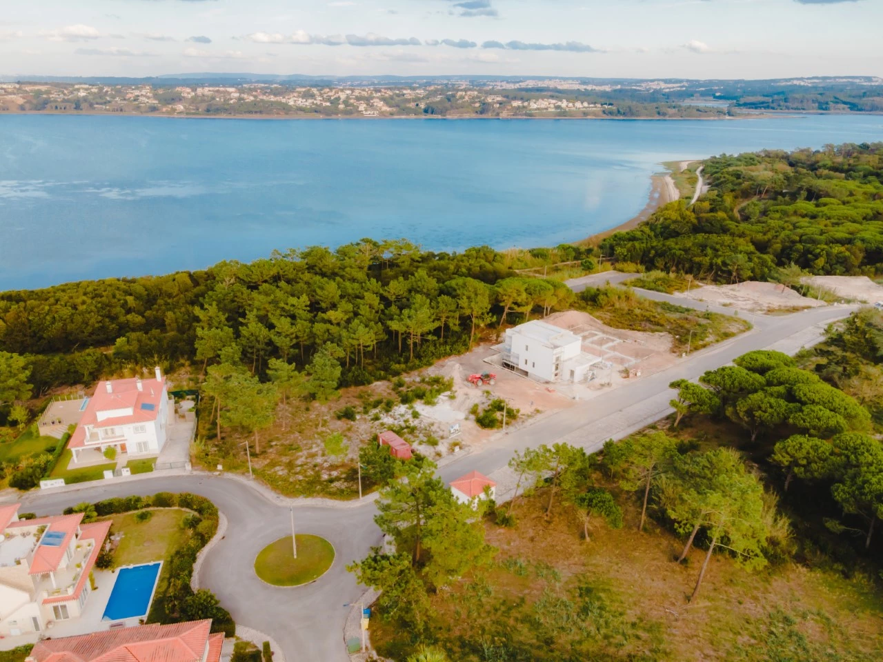 PRO-BL800-Obidos-11 MORADIA NOVA JUNTO À LAGOA DE ÓBIDOS COM PISCINA E JARDIM – VAU