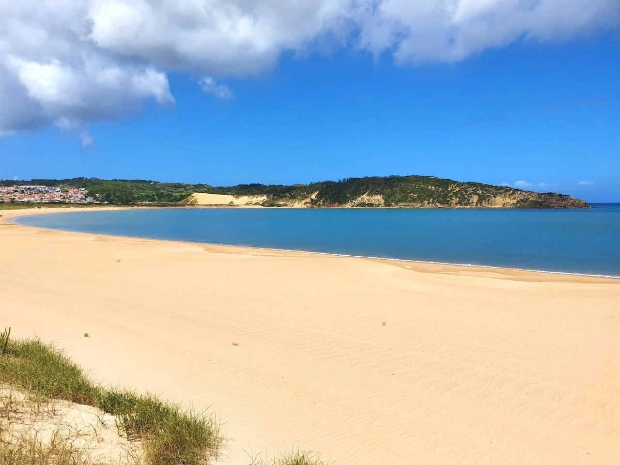 PRO-CR356-Caldas-da-Rainha-praia-01 MORADIA T3 EM SALIR DO PORTO JUNTO À BAIA DE SÃO MARTINHO DO PORTO