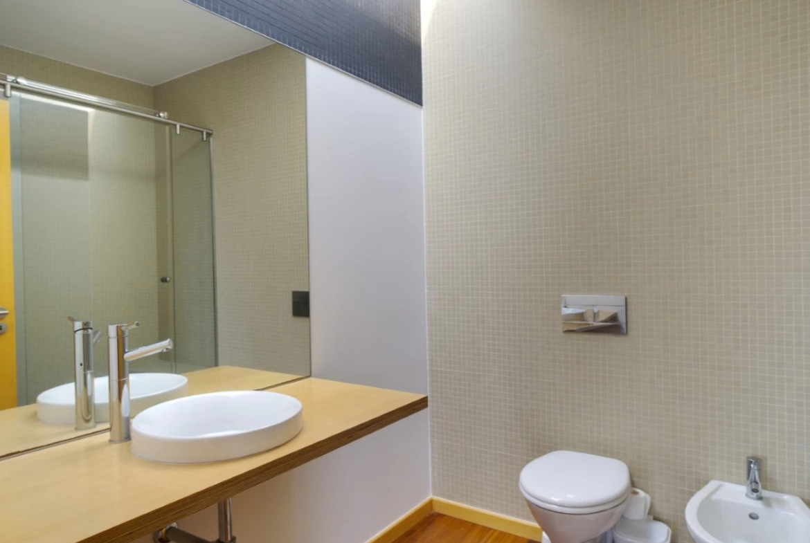 MORADIA COM PISCINA E VISTA CAMPO – CADAVAL – VERMELHA