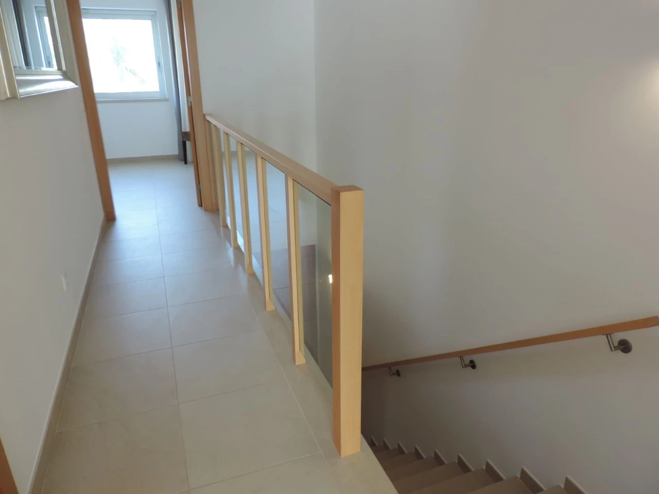 011 – PRO – BL556 – 11 MORADIAS EM FRENTE À PRAIA D’EL REY