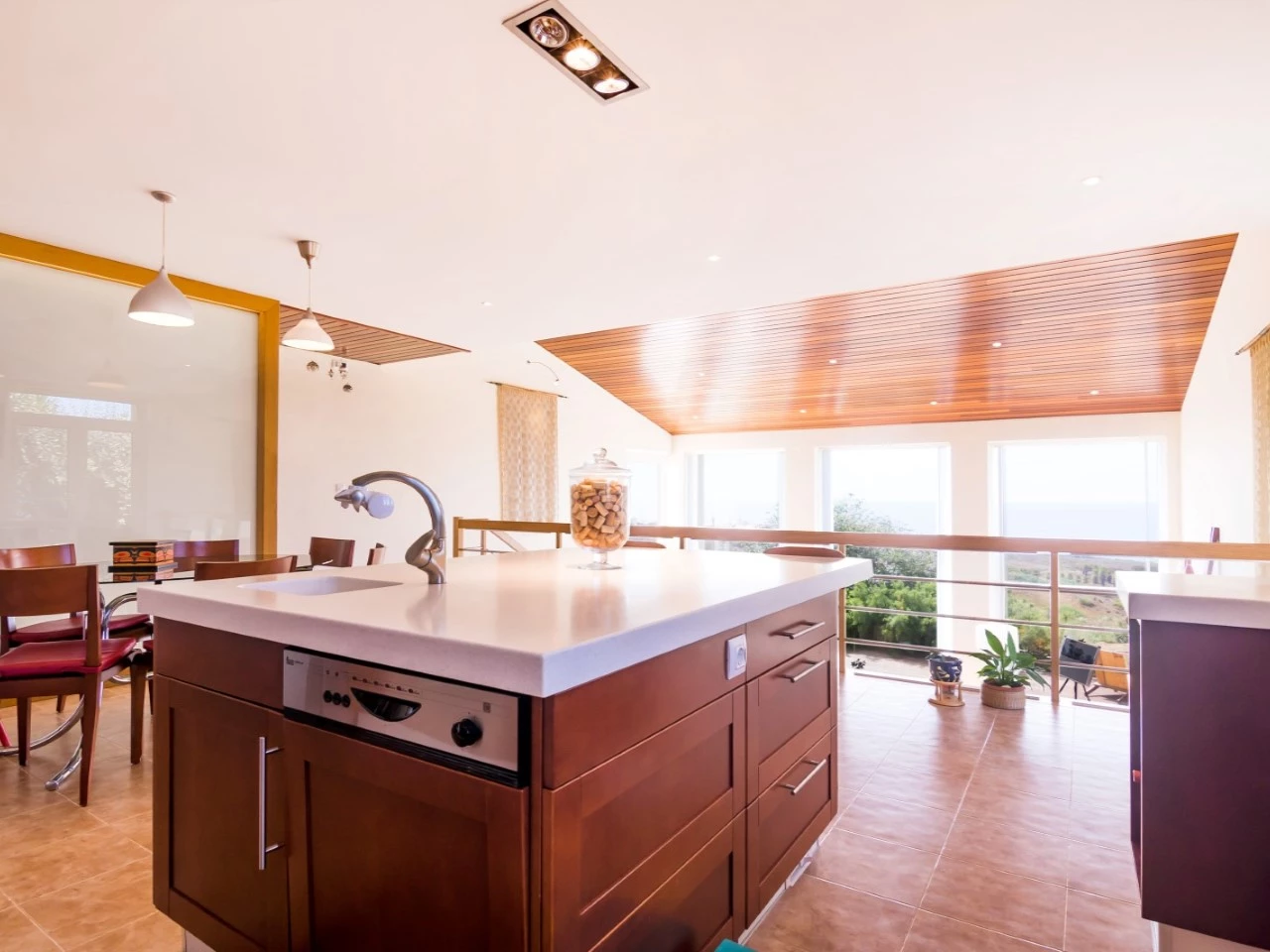 PRO – BL777-Lourinha-48 MORADIA DE ARQUITETURA CONTEMPORÂNEA EM PRIMEIRA LINHA DE MAR – LOURINHÃ