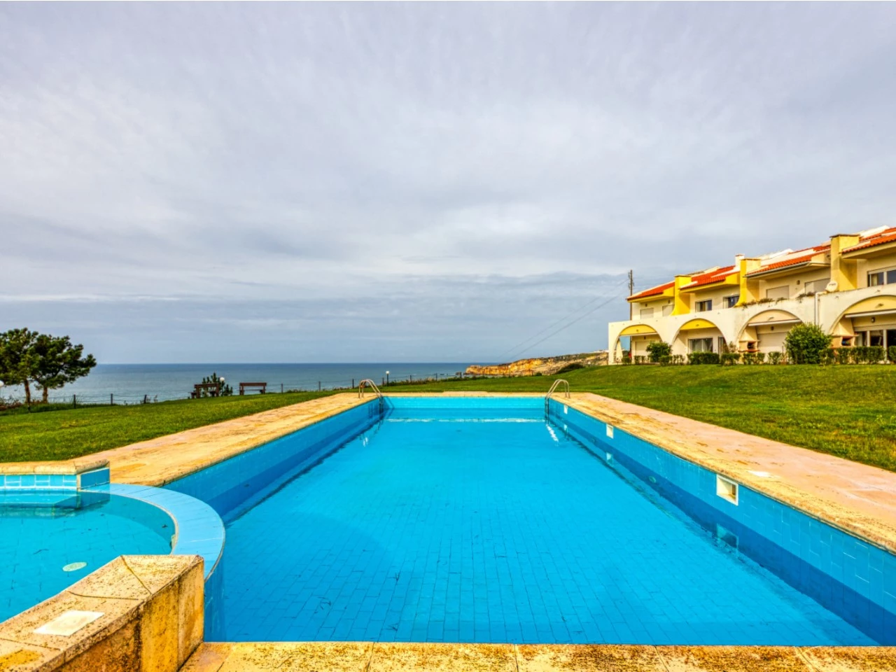 PRO-CR365 – NAZARE – 28 MORADIA COM VISTA MAR NA NAZARÉ