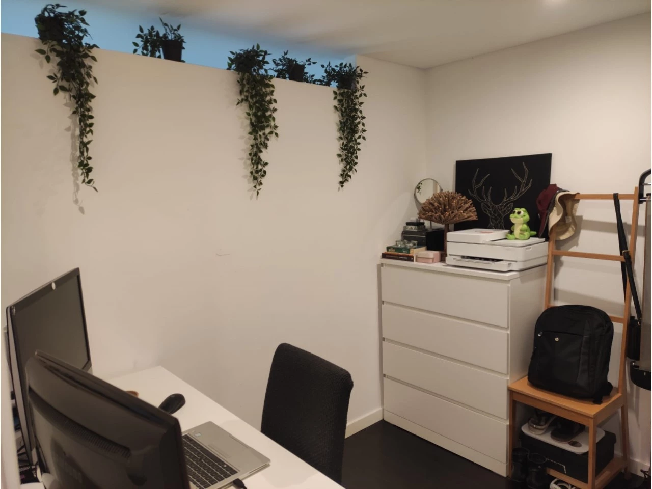 PRO – BL797 8 PRÉDIO NO LUMIAR COM 1 LOJA E 3 APARTAMENTOS