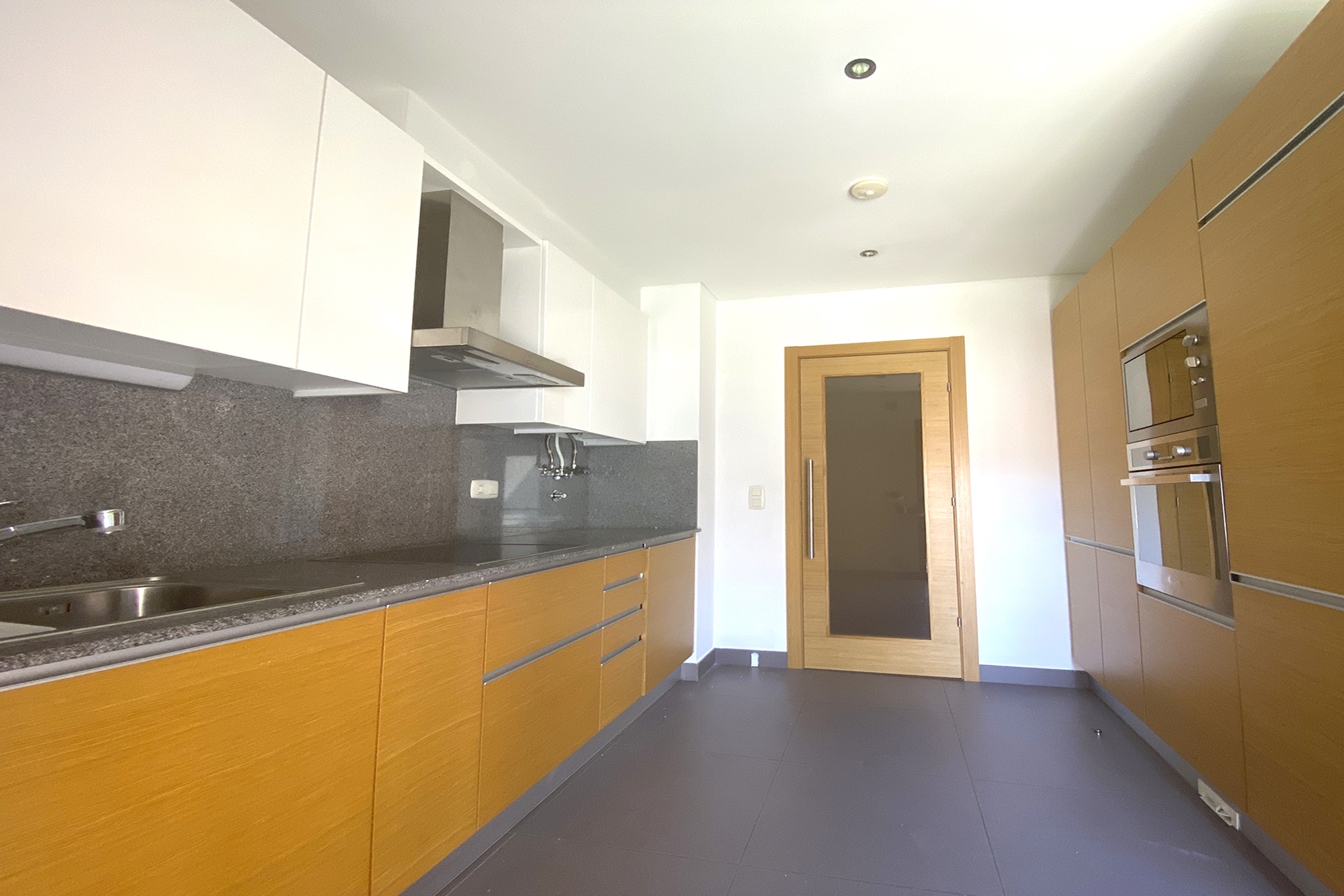 20 APARTAMENTO 2 QUARTOS EM BENFICA COM PISCINA E JARDIM