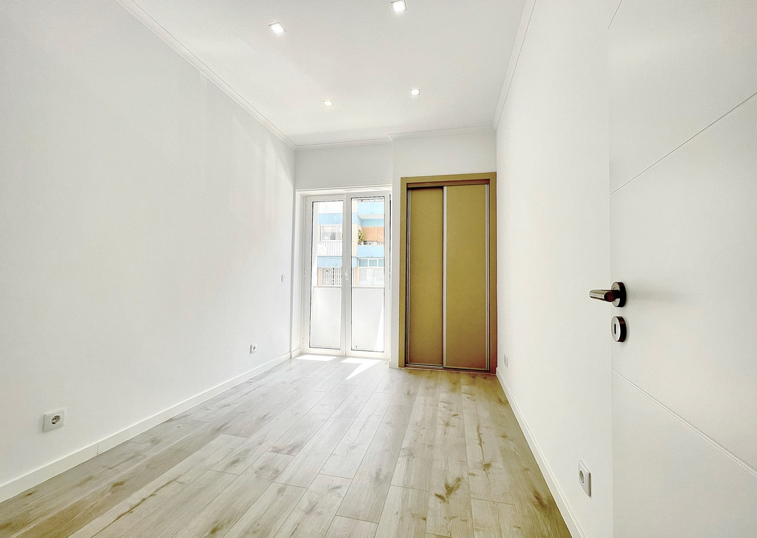 APARTAMENTO 2 QUARTOS EM LINDA A VELHA EM ALGÉS OEIRAS