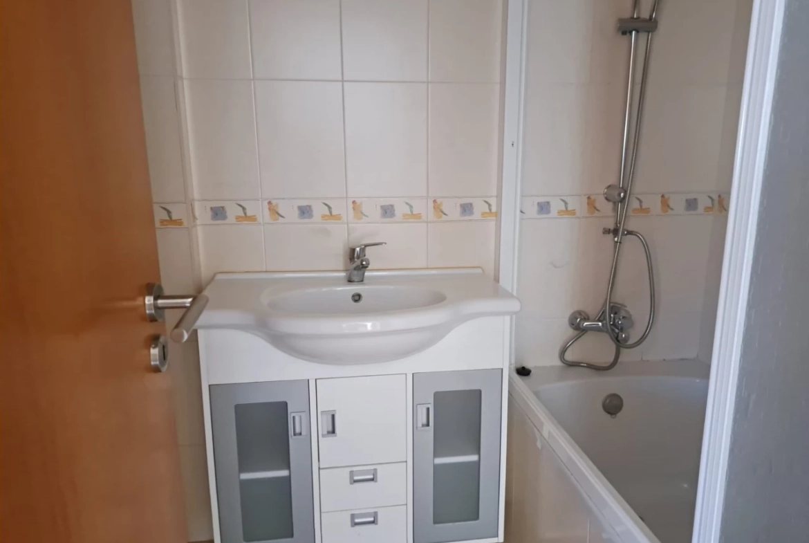 APARTAMENTO COM VISTA SOBRE A CIDADE DE CALDAS DA RAINHA