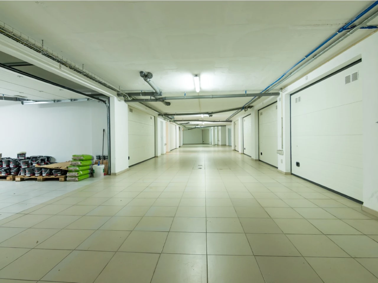 garagem2 APARTAMENTO NO BALEAL A APENAS 350 METROS DO MAR