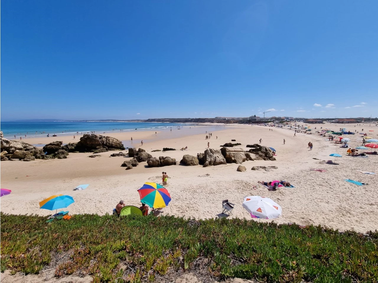 praia2 APARTAMENTO NO BALEAL A APENAS 350 METROS DO MAR