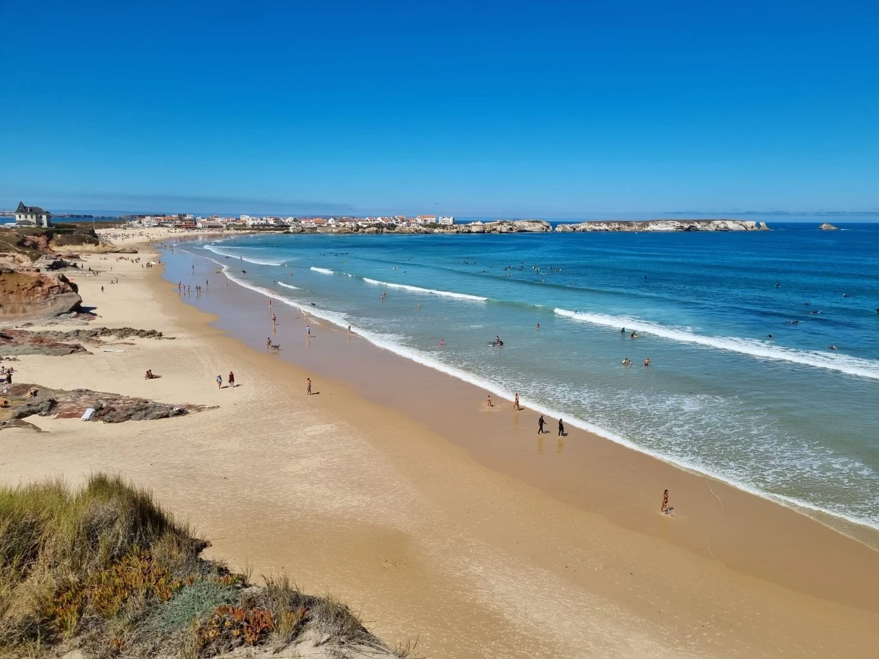 praia3 APARTAMENTO NO BALEAL A APENAS 350 METROS DO MAR