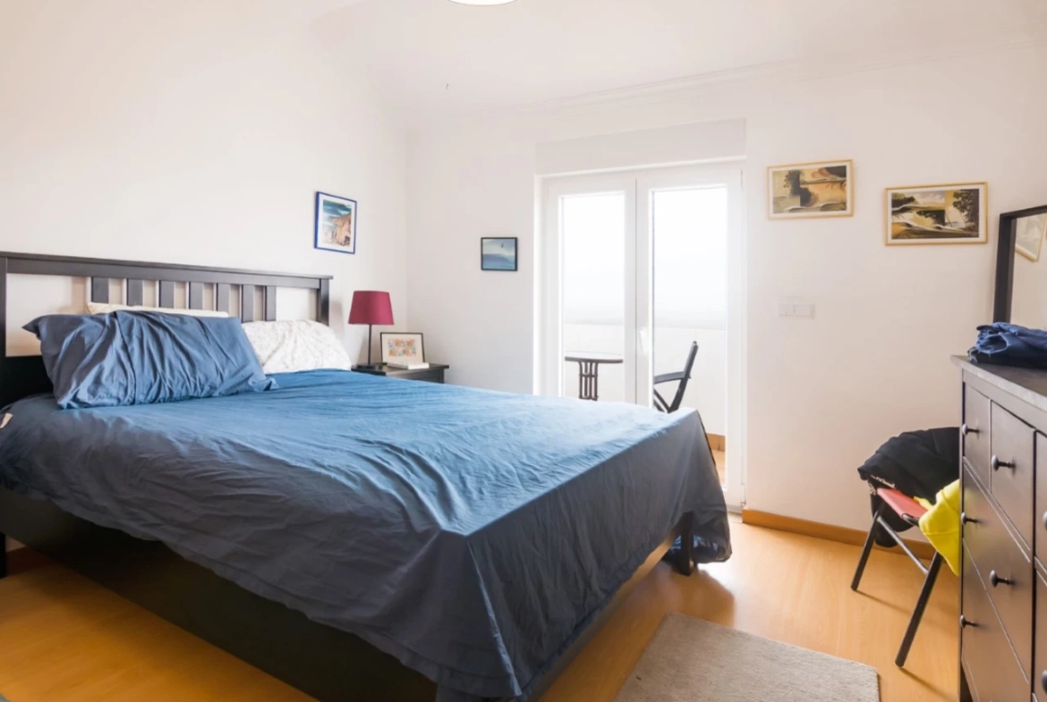 APARTAMENTO NO BALEAL A APENAS 350 METROS DO MAR
