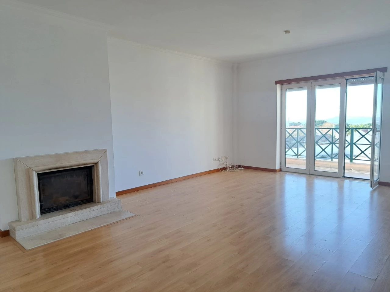 sala APARTAMENTO COM VISTA SOBRE A CIDADE DE CALDAS DA RAINHA