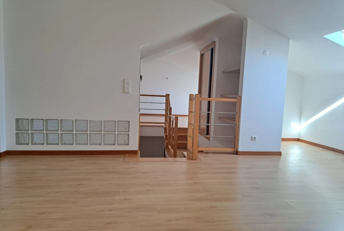 APARTAMENTO COM VISTA SOBRE A CIDADE DE CALDAS DA RAINHA