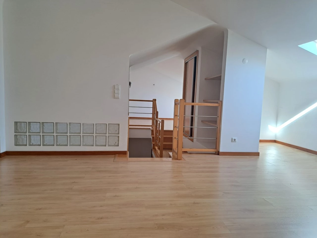 sotao2 APARTAMENTO COM VISTA SOBRE A CIDADE DE CALDAS DA RAINHA