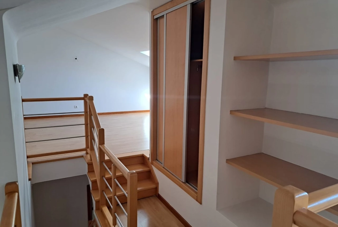 APARTAMENTO COM VISTA SOBRE A CIDADE DE CALDAS DA RAINHA