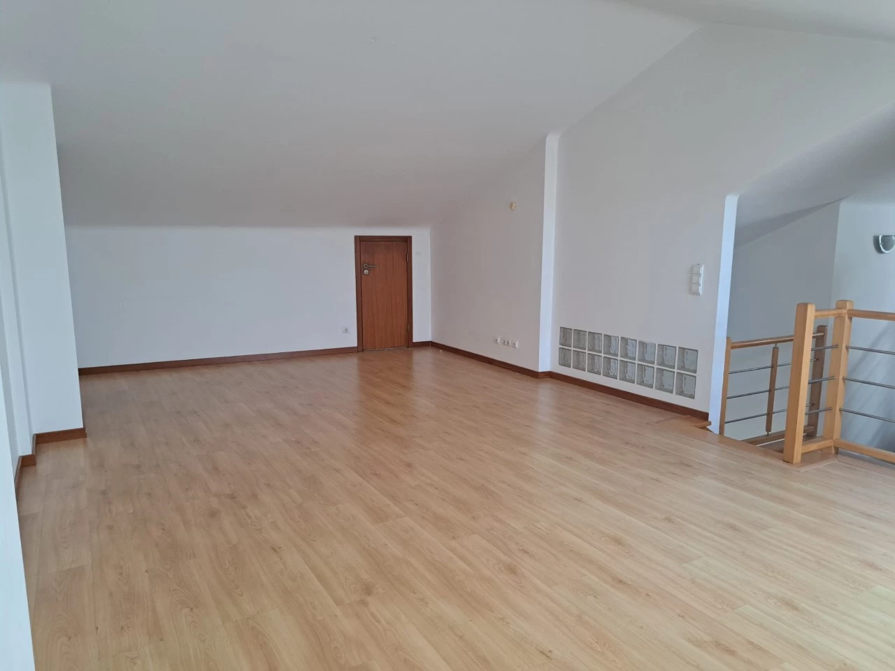 sotao4 APARTAMENTO COM VISTA SOBRE A CIDADE DE CALDAS DA RAINHA