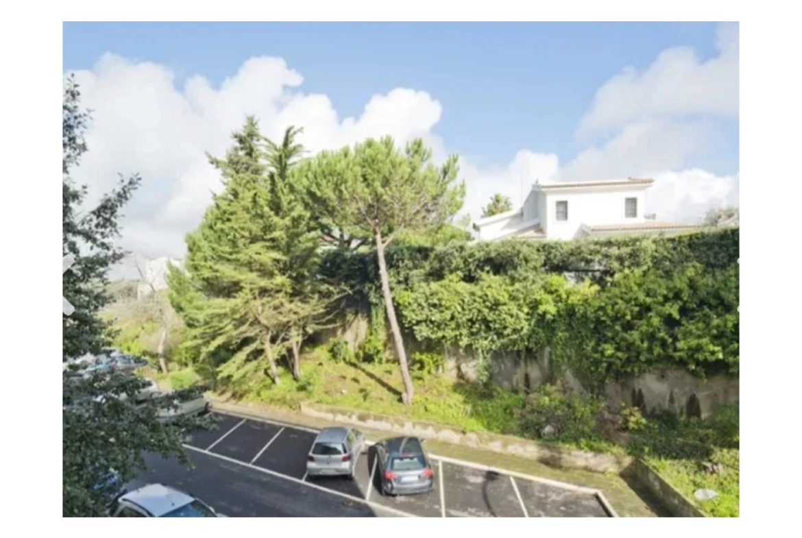 APARTAMENTO T3 EM OEIRAS TOTALMENTE RENOVADO