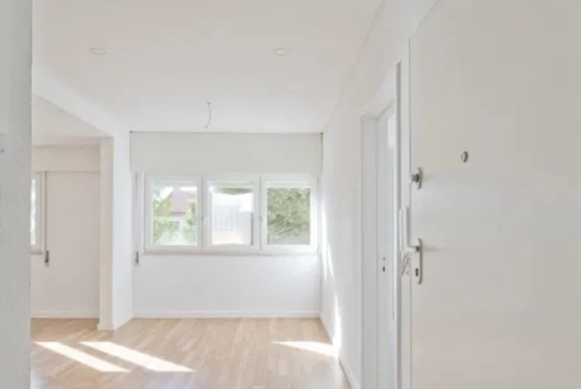 APARTAMENTO T3 EM OEIRAS TOTALMENTE RENOVADO