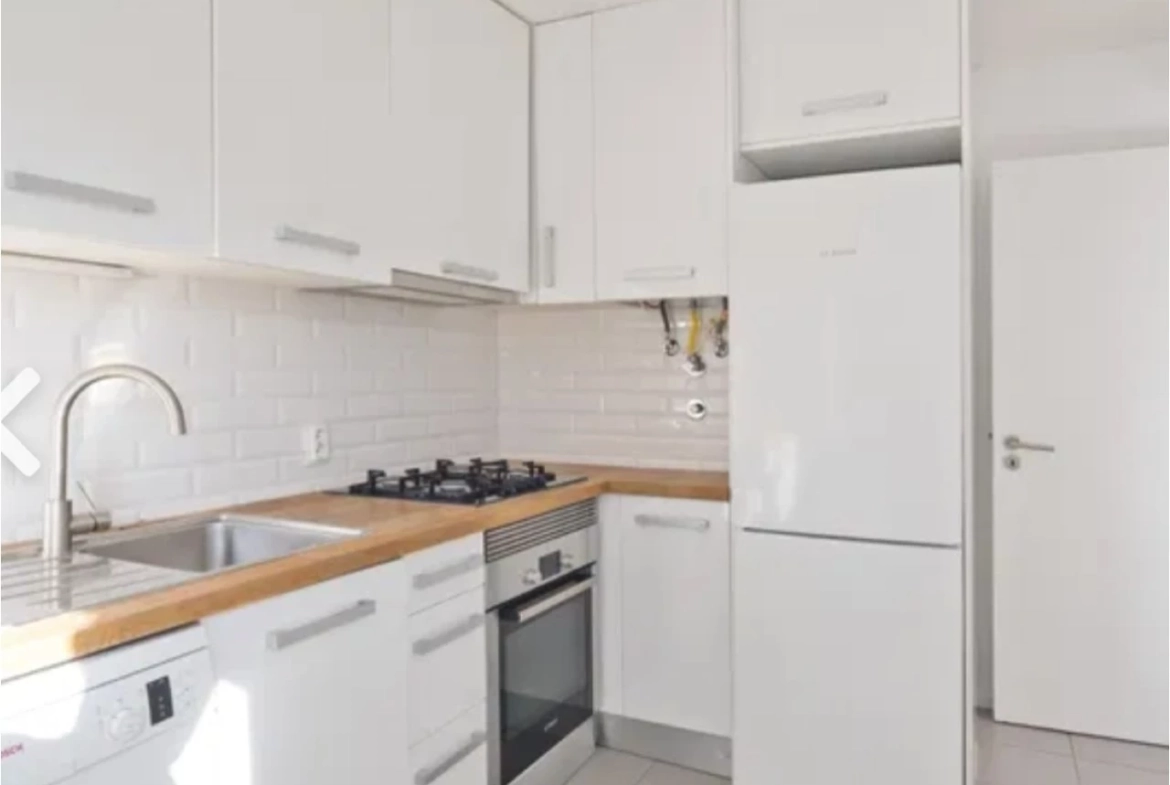 APARTAMENTO T3 EM OEIRAS TOTALMENTE RENOVADO