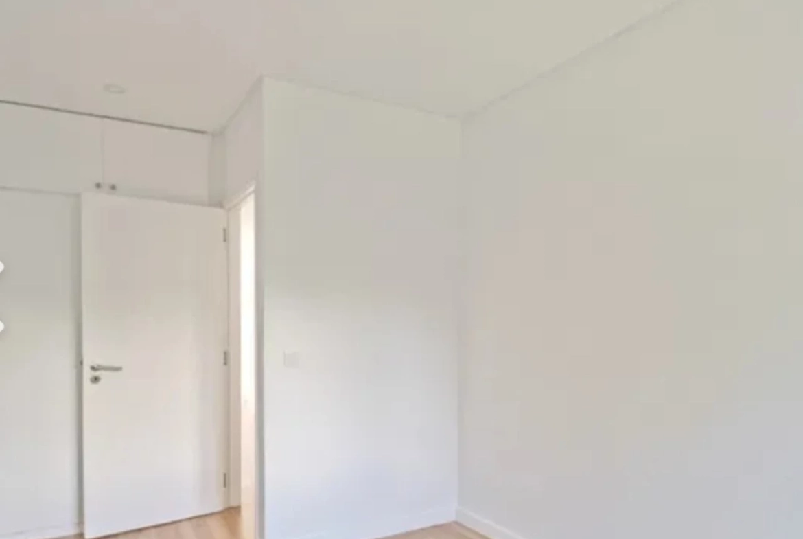 APARTAMENTO T3 EM OEIRAS TOTALMENTE RENOVADO