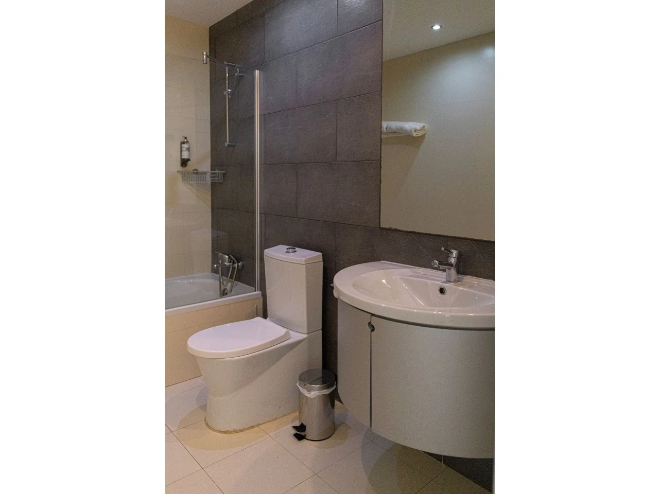 Banheiro APARTAMENTO A 2 MINUTOS DO MAR EM ALVOR – FARO