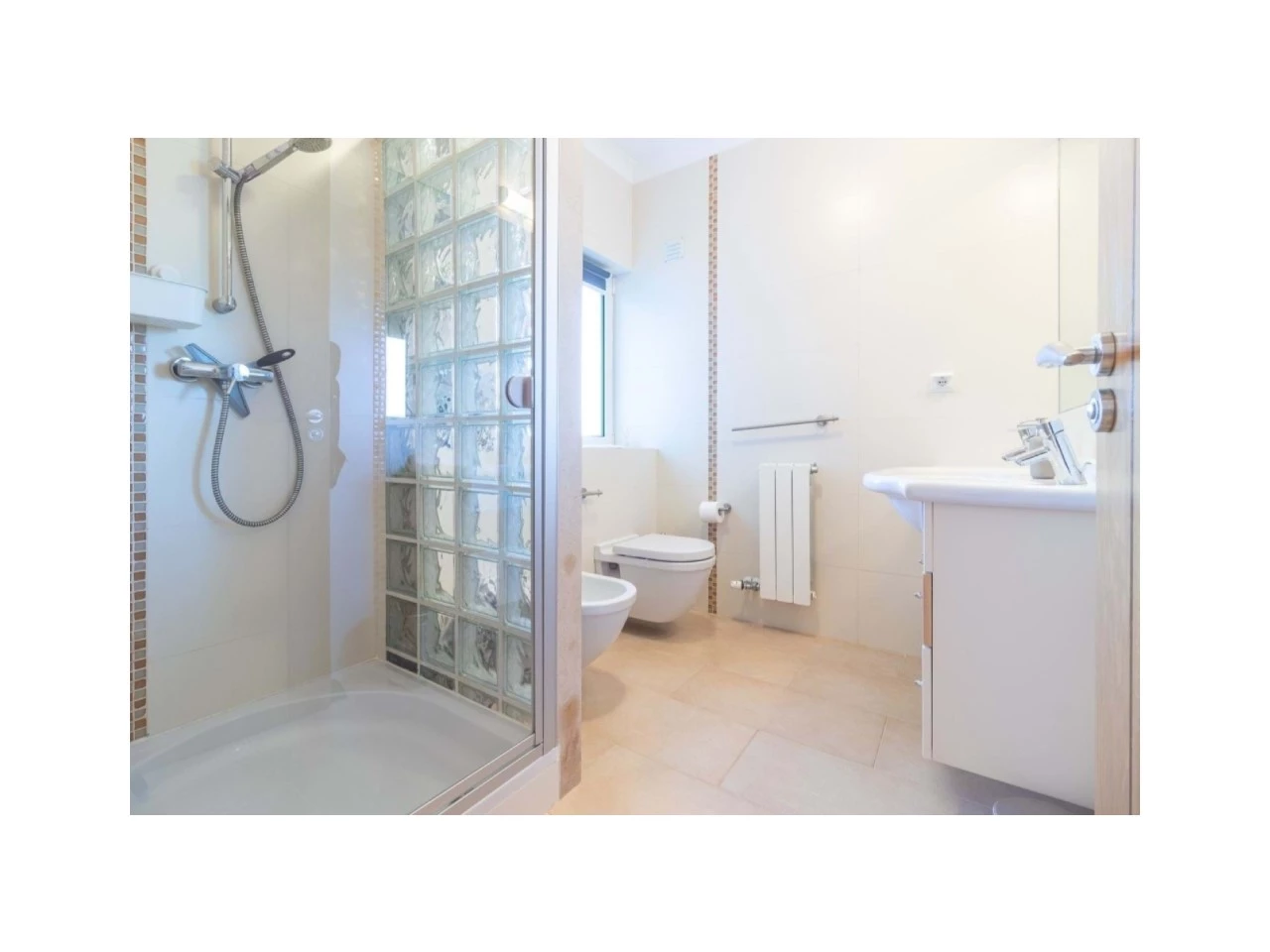 MORADIA COM PISCINA EM GOLFE RESORT- ALGARVE