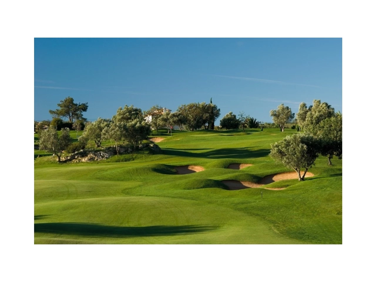 MORADIA COM PISCINA EM GOLFE RESORT- ALGARVE