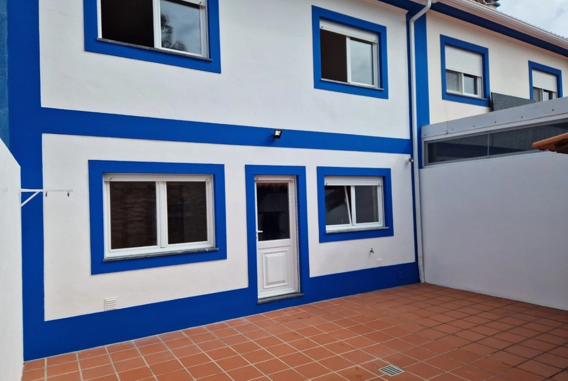 MORADIA DE 4 QUARTOS PERTO DAS PRAIAS – LOURINHÃ