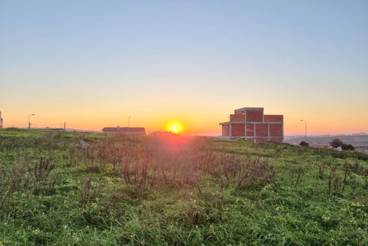 LOTE COM VISTA MAR APENAS A 1.5KM DA PRAIA DA AREIA BRANCA