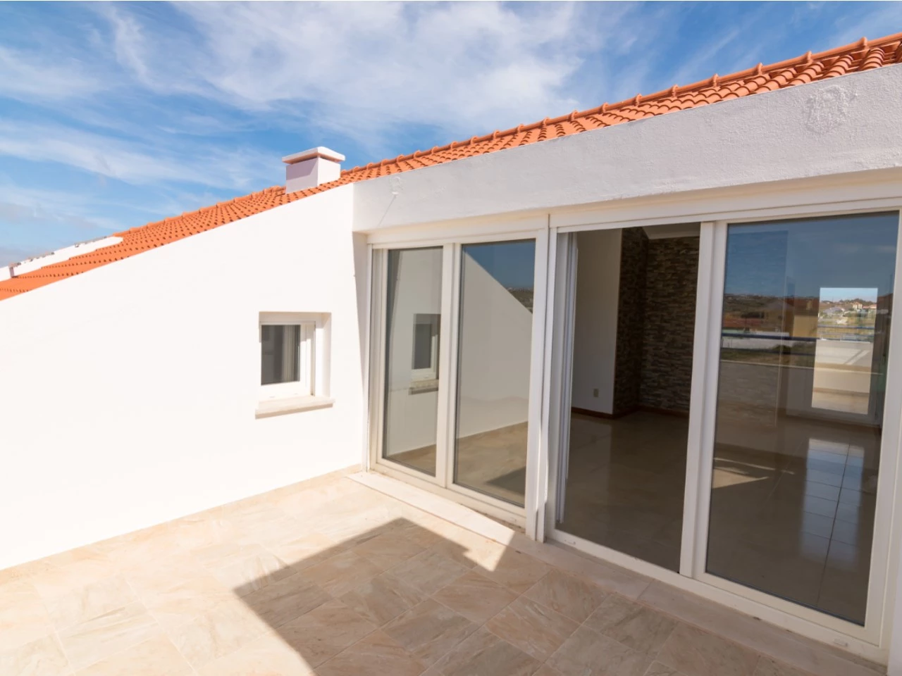 03ID78d27001-0000-0500-0000-000011f1d5a7 APARTAMENTO NO CENTRO DA LOURINHÃ