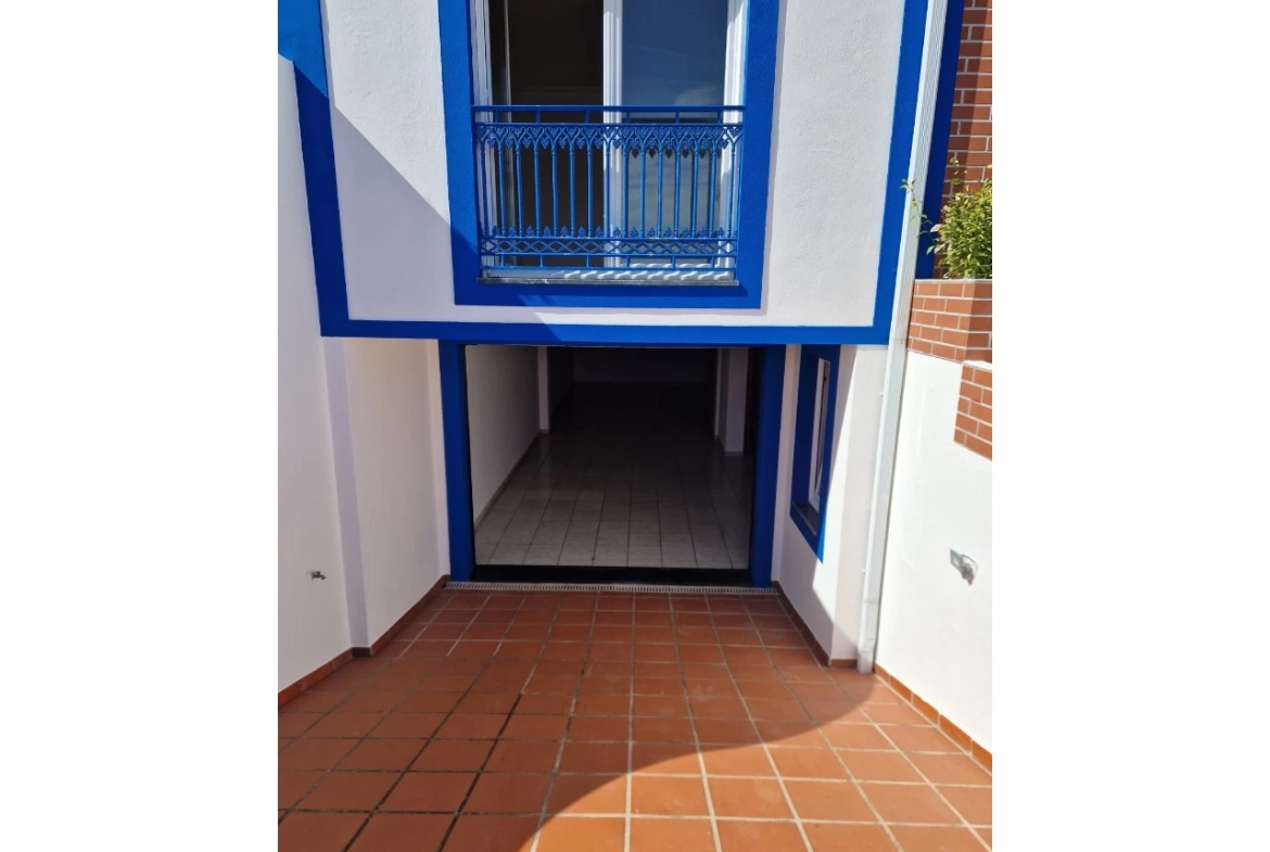 MORADIA DE 4 QUARTOS PERTO DAS PRAIAS – LOURINHÃ