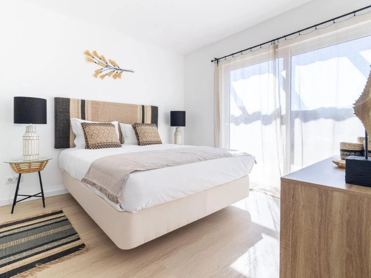 05_QUARTOCASAL APARTAMENTO EM RESORT DE LUXO NO CARVOEIRO – ALGARVE