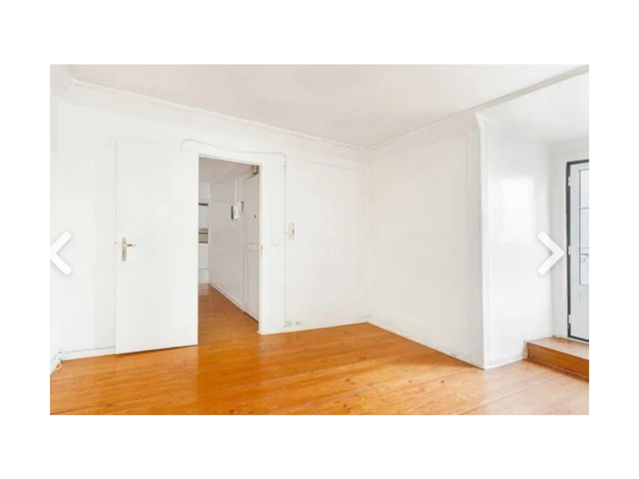 05_SALA2 APARTAMENTO COM 2 QUARTOS RENOVADO JUNTO A SÉ DE LISBOA