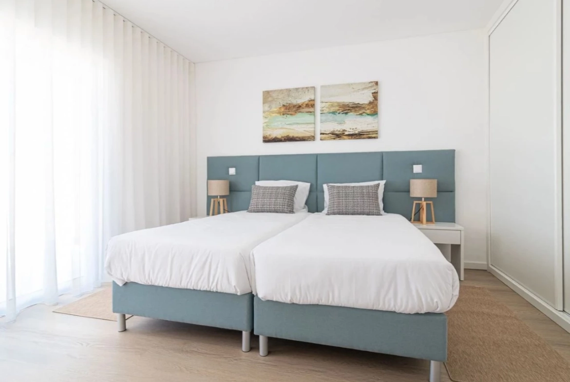 APARTAMENTO EM RESORT DE LUXO NO CARVOEIRO – ALGARVE
