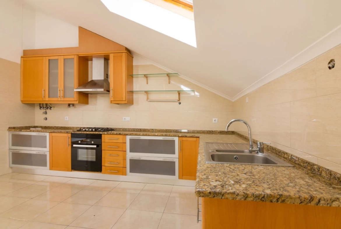 APARTAMENTO NO CENTRO DA LOURINHÃ
