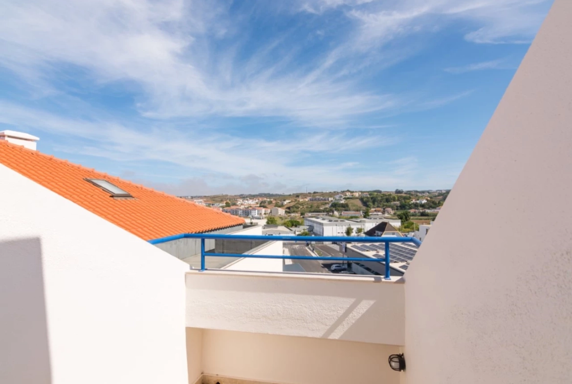 APARTAMENTO NO CENTRO DA LOURINHÃ
