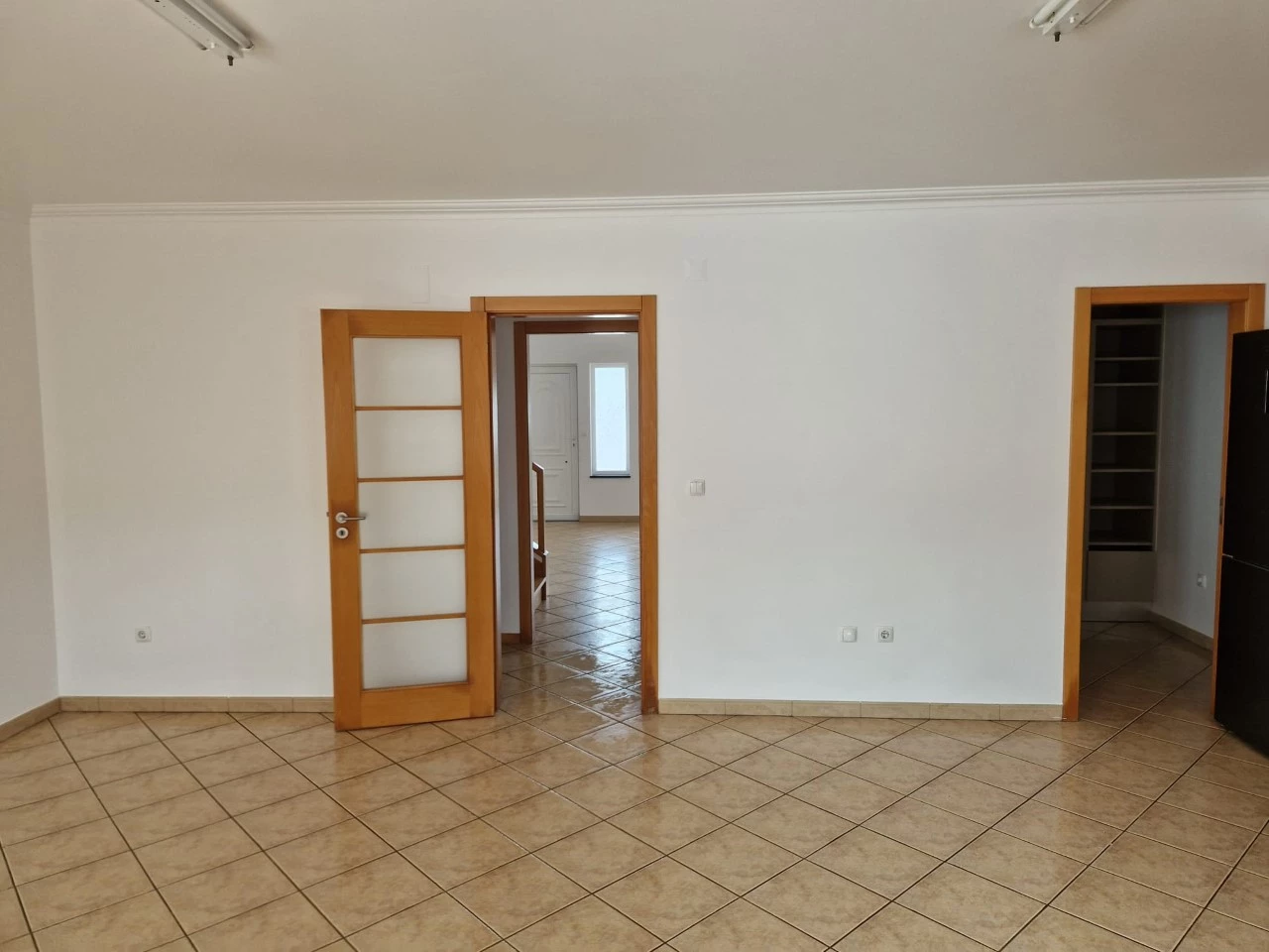 12IDa76e7101-0000-0500-0000-000011f19f75 MORADIA DE 4 QUARTOS PERTO DAS PRAIAS – LOURINHÃ