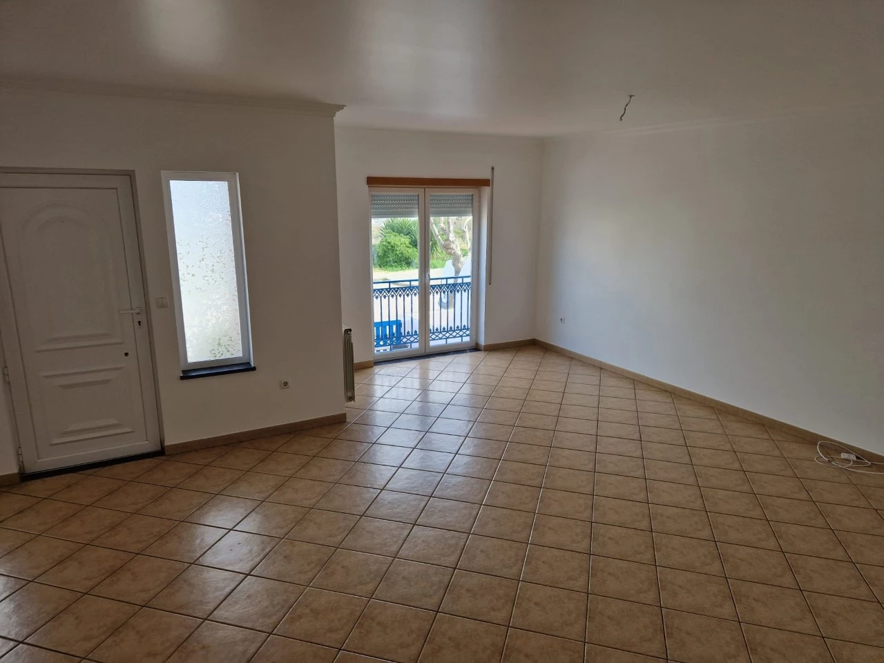 13IDa76e7101-0000-0500-0000-000011f19f7c MORADIA DE 4 QUARTOS PERTO DAS PRAIAS – LOURINHÃ