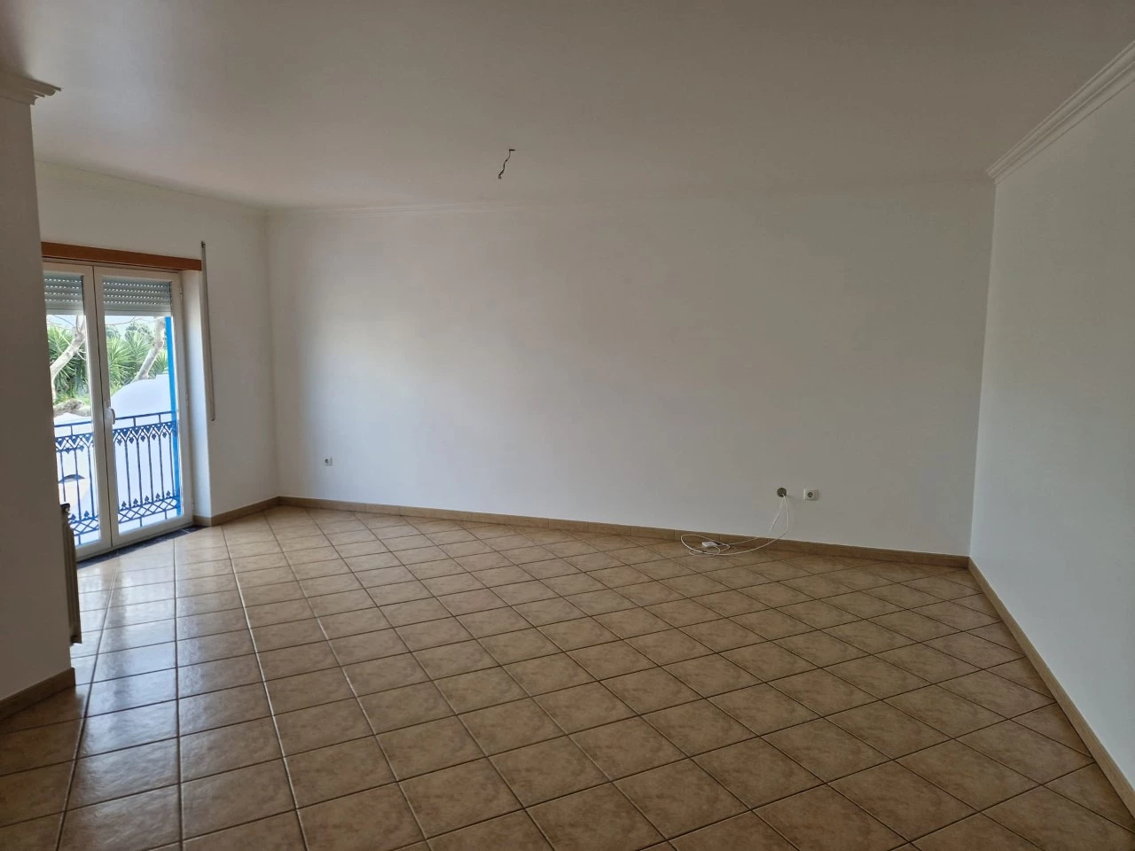 14IDa76e7101-0000-0500-0000-000011f19f7e MORADIA DE 4 QUARTOS PERTO DAS PRAIAS – LOURINHÃ