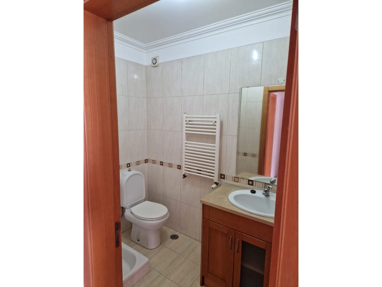 15IDa76e7101-0000-0500-0000-000011f19f7a MORADIA DE 4 QUARTOS PERTO DAS PRAIAS – LOURINHÃ