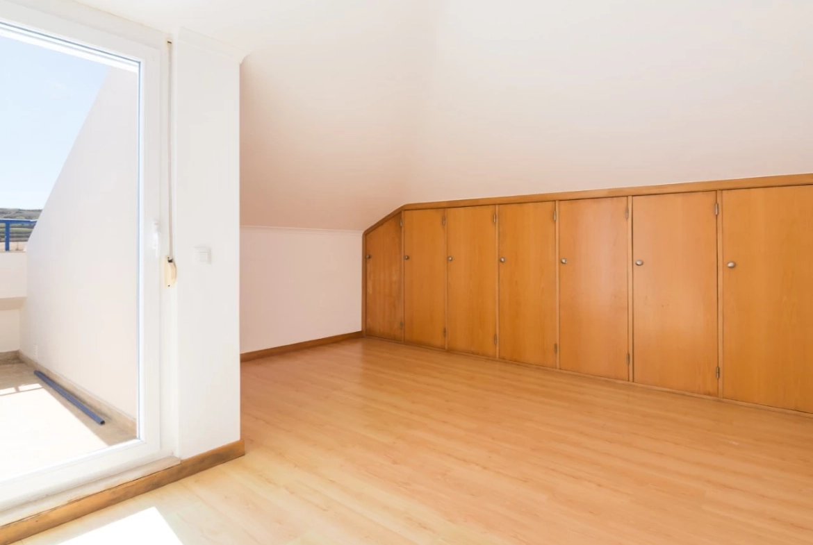 APARTAMENTO NO CENTRO DA LOURINHÃ