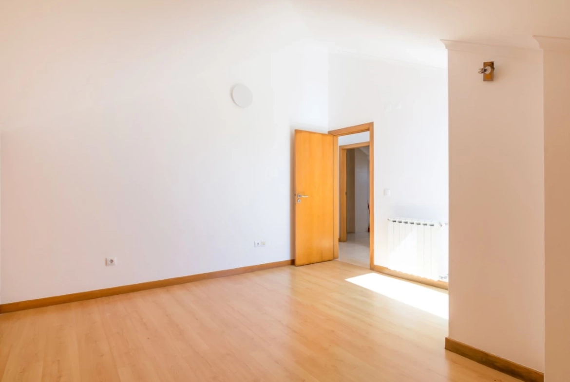 APARTAMENTO NO CENTRO DA LOURINHÃ