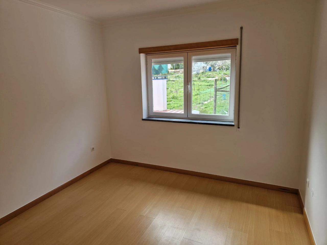 18IDa76e7101-0000-0500-0000-000011f19f5f MORADIA DE 4 QUARTOS PERTO DAS PRAIAS – LOURINHÃ
