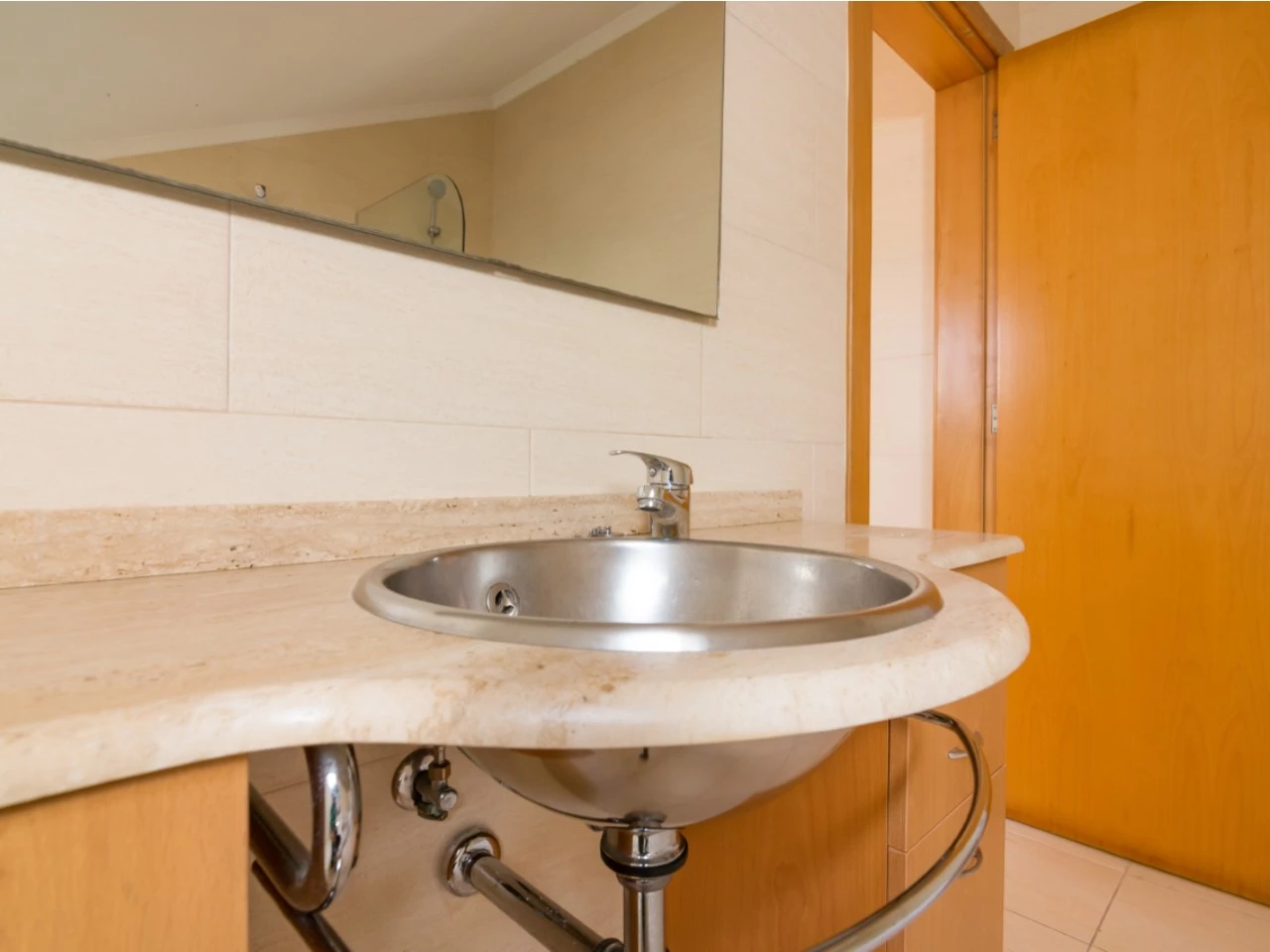 20ID78d27001-0000-0500-0000-000011f1d58b APARTAMENTO NO CENTRO DA LOURINHÃ