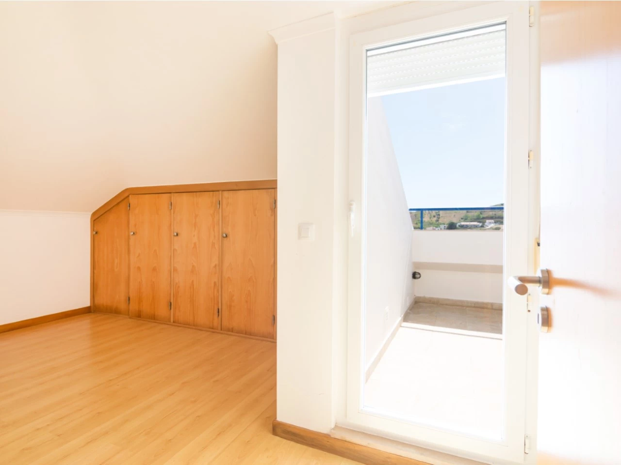 22ID78d27001-0000-0500-0000-000011f1d591 APARTAMENTO NO CENTRO DA LOURINHÃ