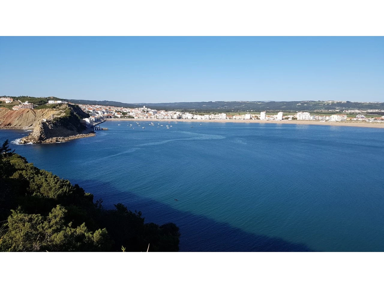 28-vista MORADIA CONTEMPORÂNEA A 10 MINUTOS A PÉ DA PRAIA DE SALIR DO PORTO