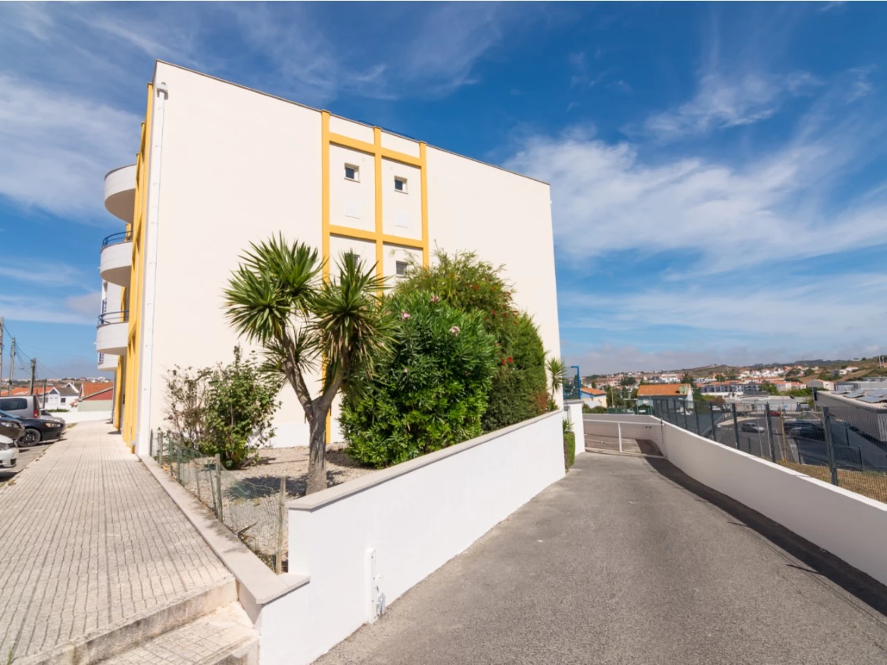 29ID78d27001-0000-0500-0000-000011f1d5b6 APARTAMENTO NO CENTRO DA LOURINHÃ