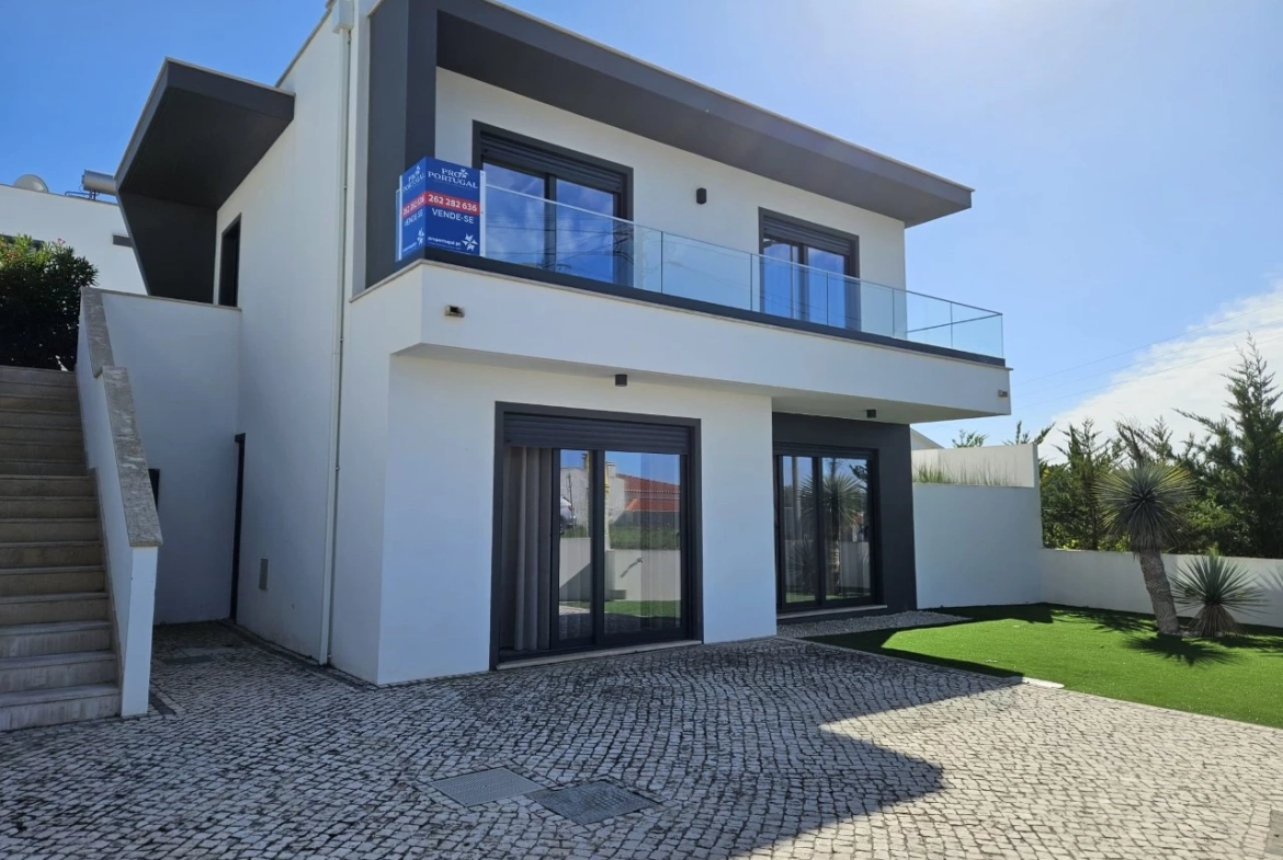 MORADIA ENTRE AS CALDAS DA RAINHA E A VILA DE ÓBIDOS
