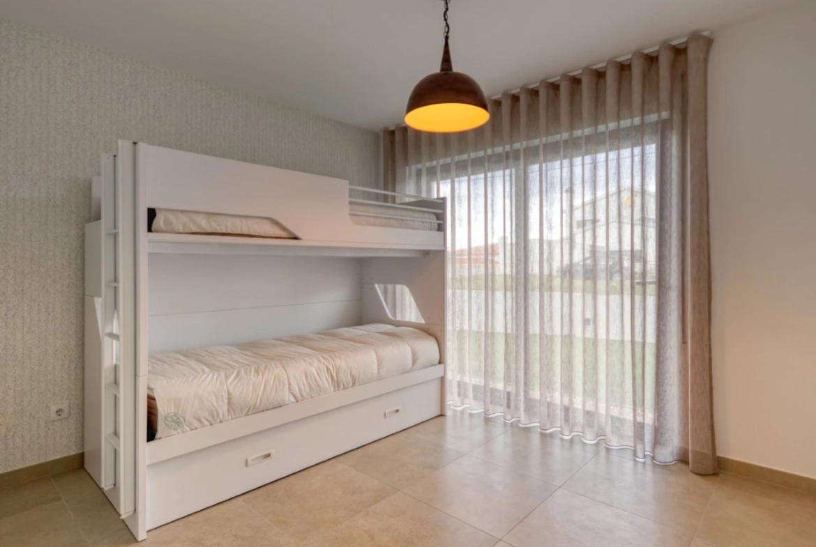 MORADIA ENTRE AS CALDAS DA RAINHA E A VILA DE ÓBIDOS