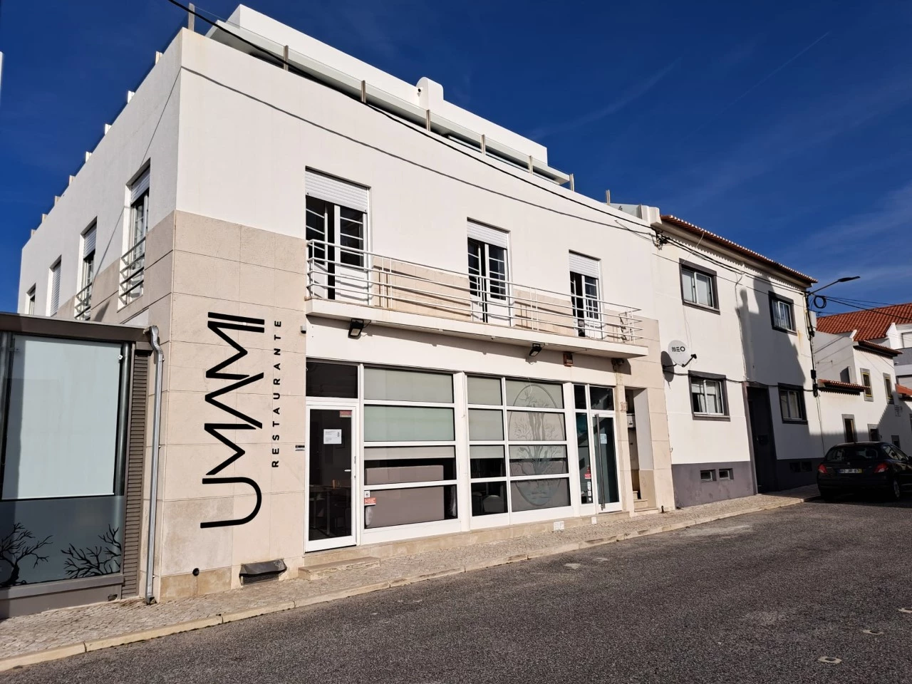 23 RESTAURANTE COM UMA LOCALIZAÇÃO EXCECIONAL NA PRAIA DA CONSOLAÇÃO – PENICHE